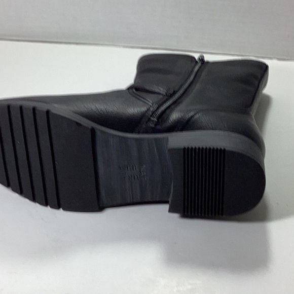 Naturalizer Woman’s Gloriah Black Smooth Boots - Picture 5 of 6